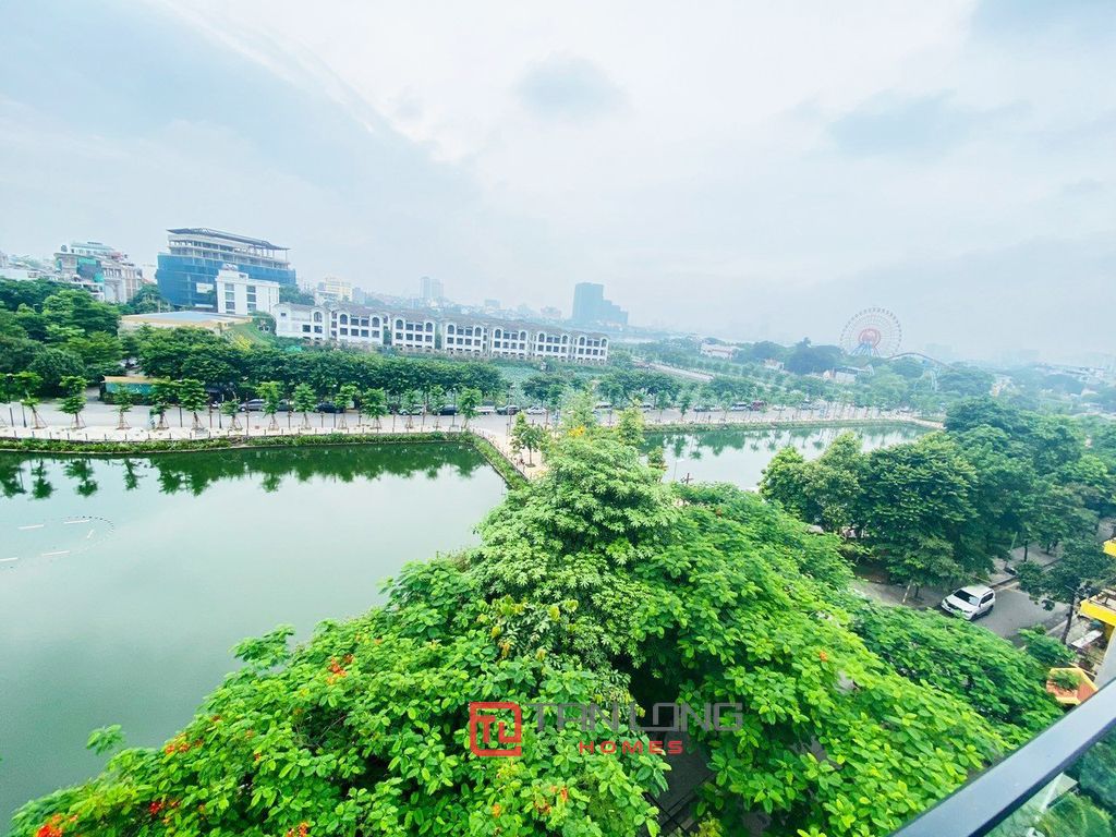 Cho thuê căn hộ dịch vụ 2 ngủ view Hồ tại Trịnh Công Sơn